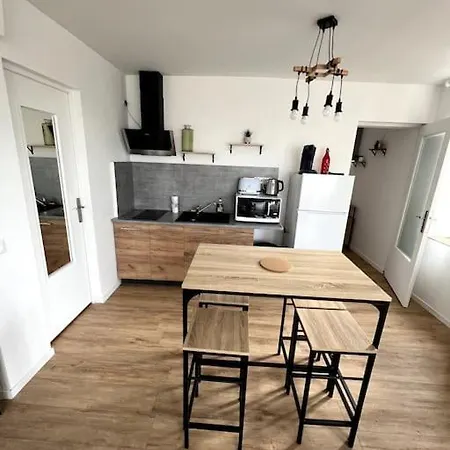 Appartement Avec Belle Vue Ouzouer-Sur-Trezee Exterior photo